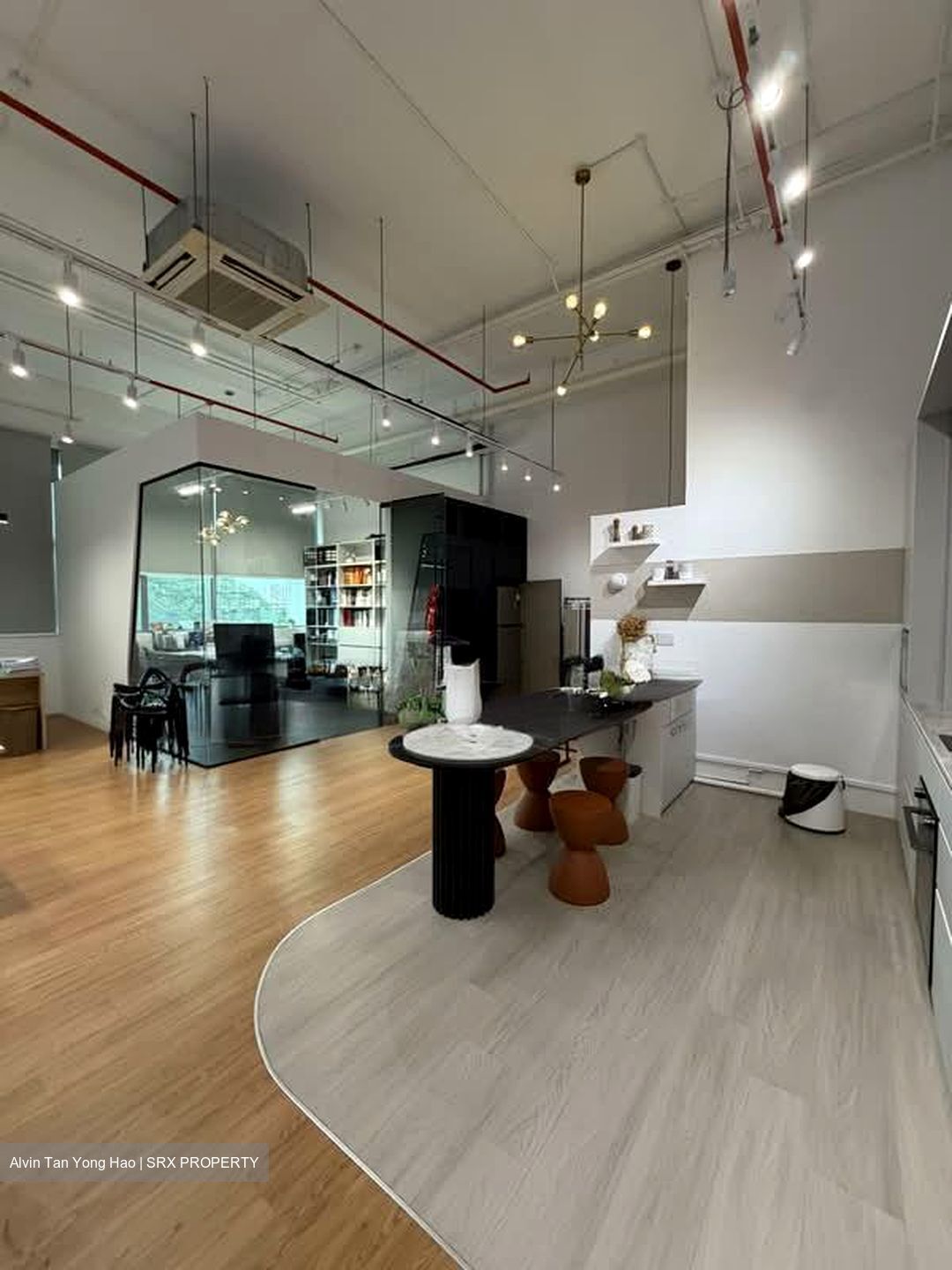 The Crescent @ Kallang (D13), Factory #547966771